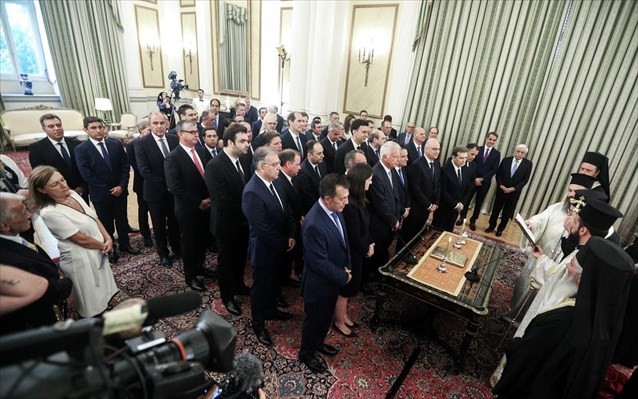 Oρκίστηκε η νέα κυβέρνηση