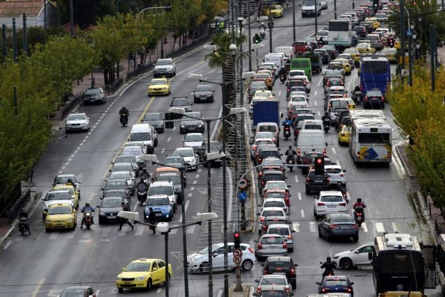 Κατέβασε ταχύτητα η ελληνική αγορά αυτοκινήτου