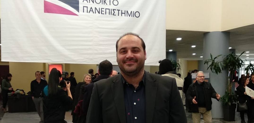 Ο Λαρισαίος που μιλάει δέκα ξένες γλώσσες