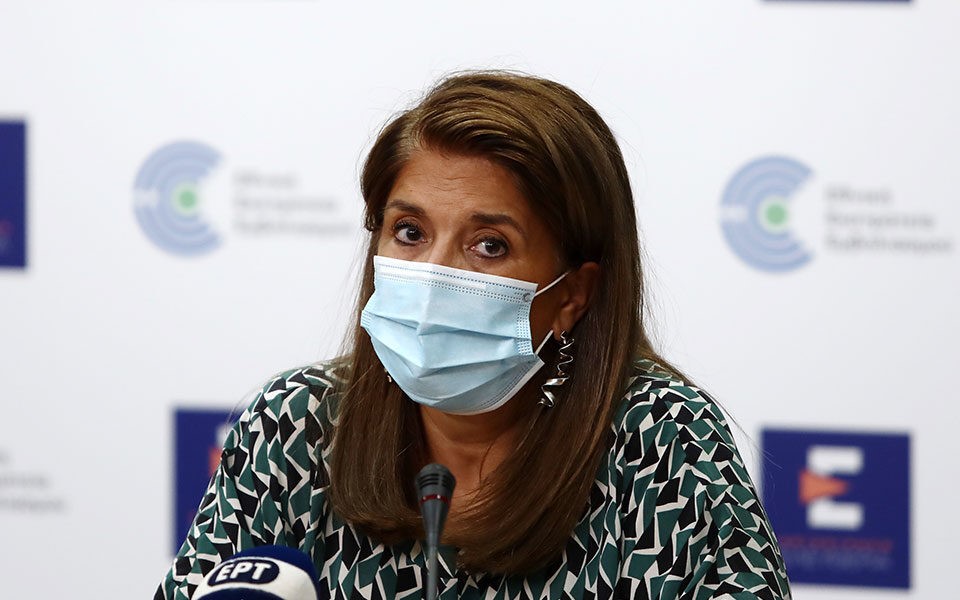 "Να πείσουμε έναν έναν τους ανεμβολίαστους"