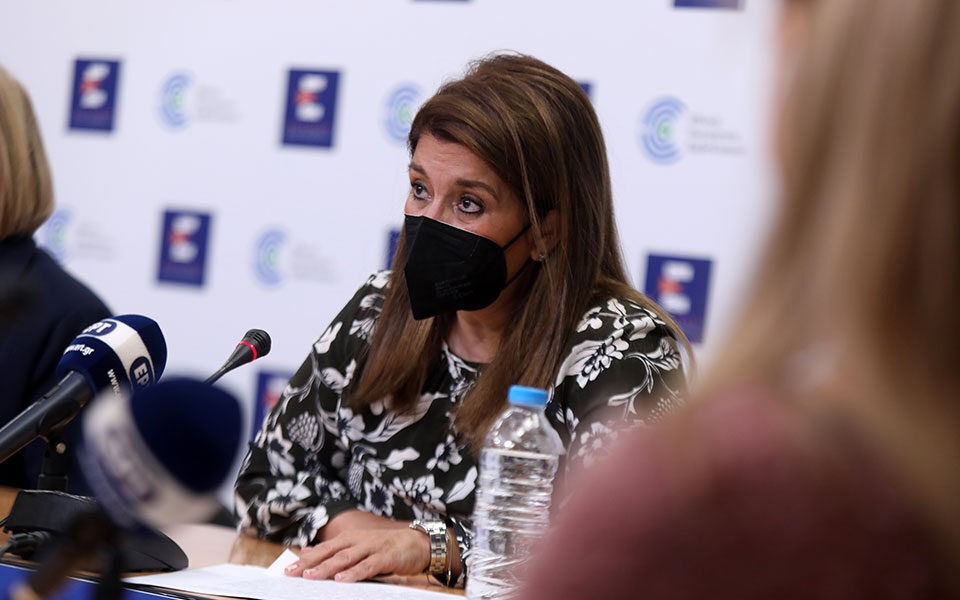 Παπαευαγγέλου: "Δεν φτάνουμε στο τέλος της πανδημίας"