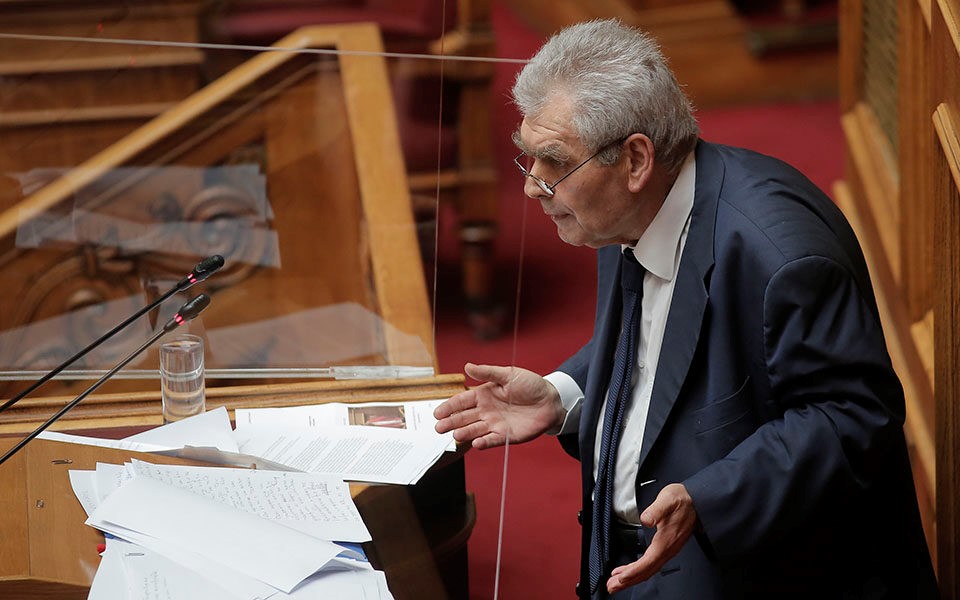 Nέα επιβαρυντικά στοιχεία κατά Παπαγγελόπουλου