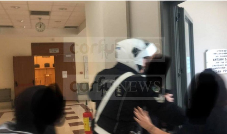 Φυγαδεύτηκε παπάς που κατηγορείται για ασέλγεια σε ανήλικη