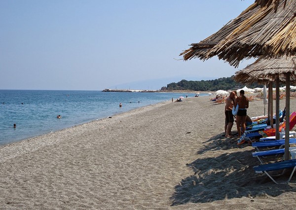 Απειλείται με πρόστιμα για απουσία ναυαγοσωστών