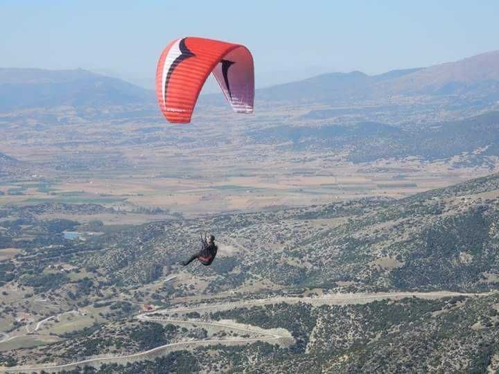 Διεθνής συνάντηση αθλητών αλεξιπτώτου πλαγιάς