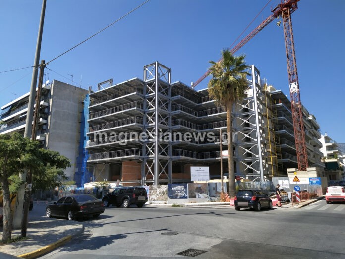 Βόλος: Τους «έγδυσαν» στο πάρκινγκ της Φιλελλήνων!