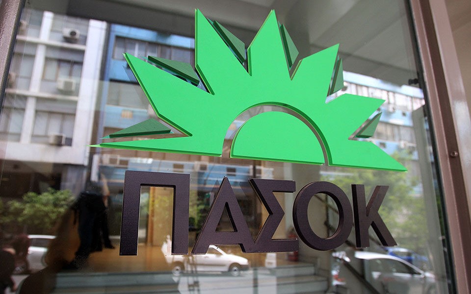 Έγκριση των ψηφοδελτίων, εντατικοποίηση περιοδειών