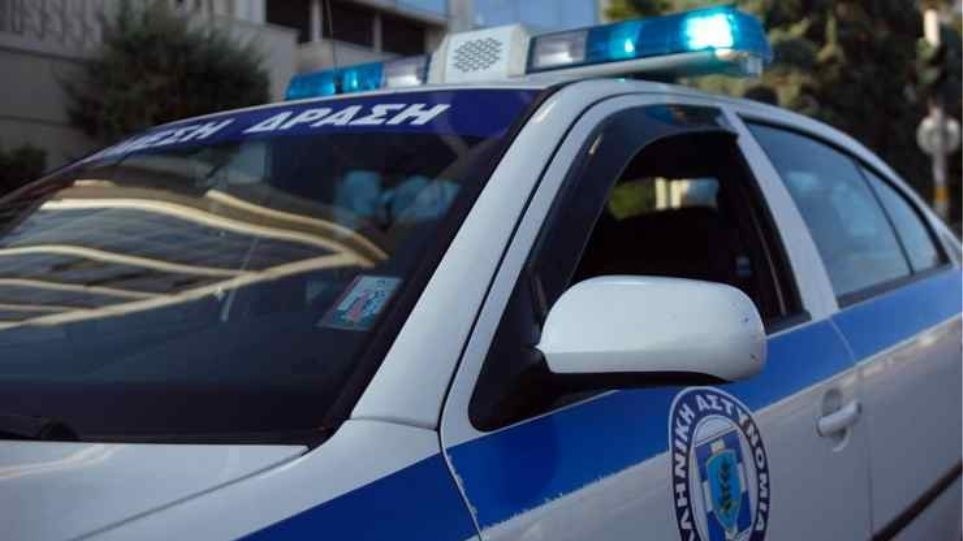Eίχε συλλογή από όπλα και αρχαία