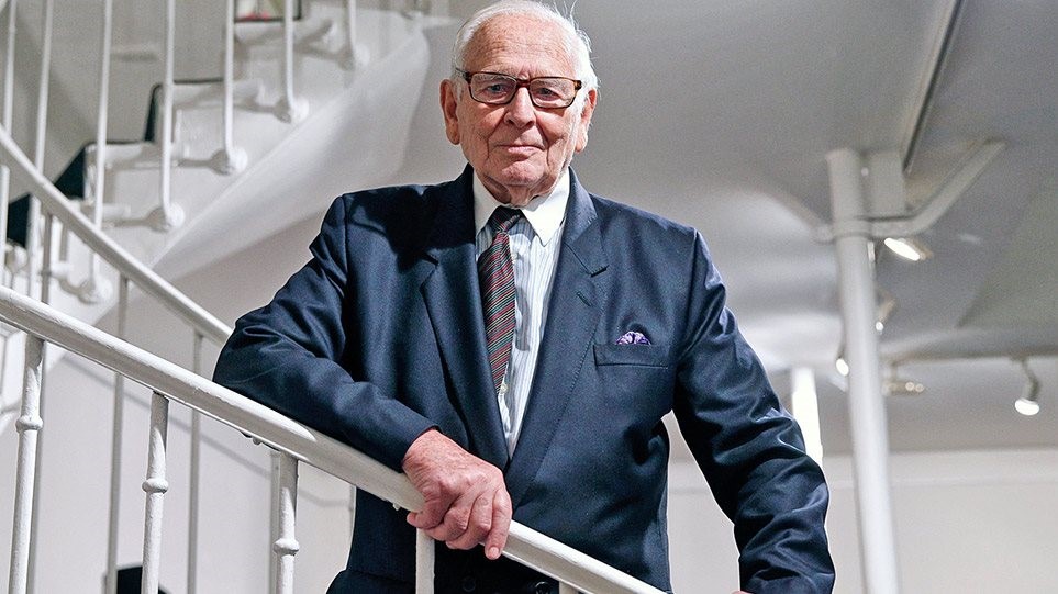 Πέθανε ο θρυλικός σχεδιαστής μόδας Pierre Cardin 