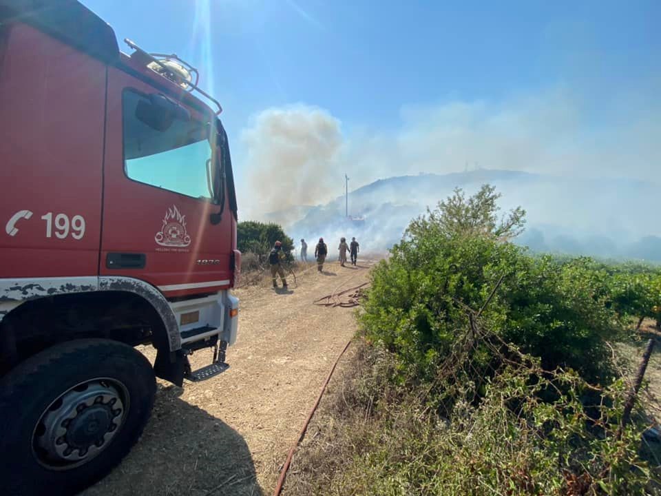 Πυρκαγιά σε αγροτική έκταση στο πεδίο βολής Γλαφυρών