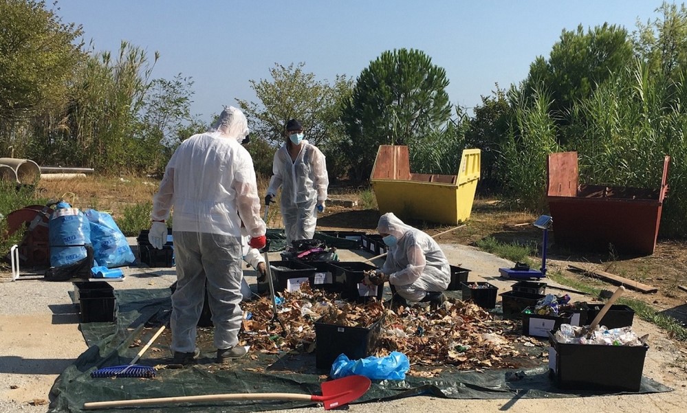 H Σκιάθος απαλλάσσεται από τα πλαστικά απόβλητα