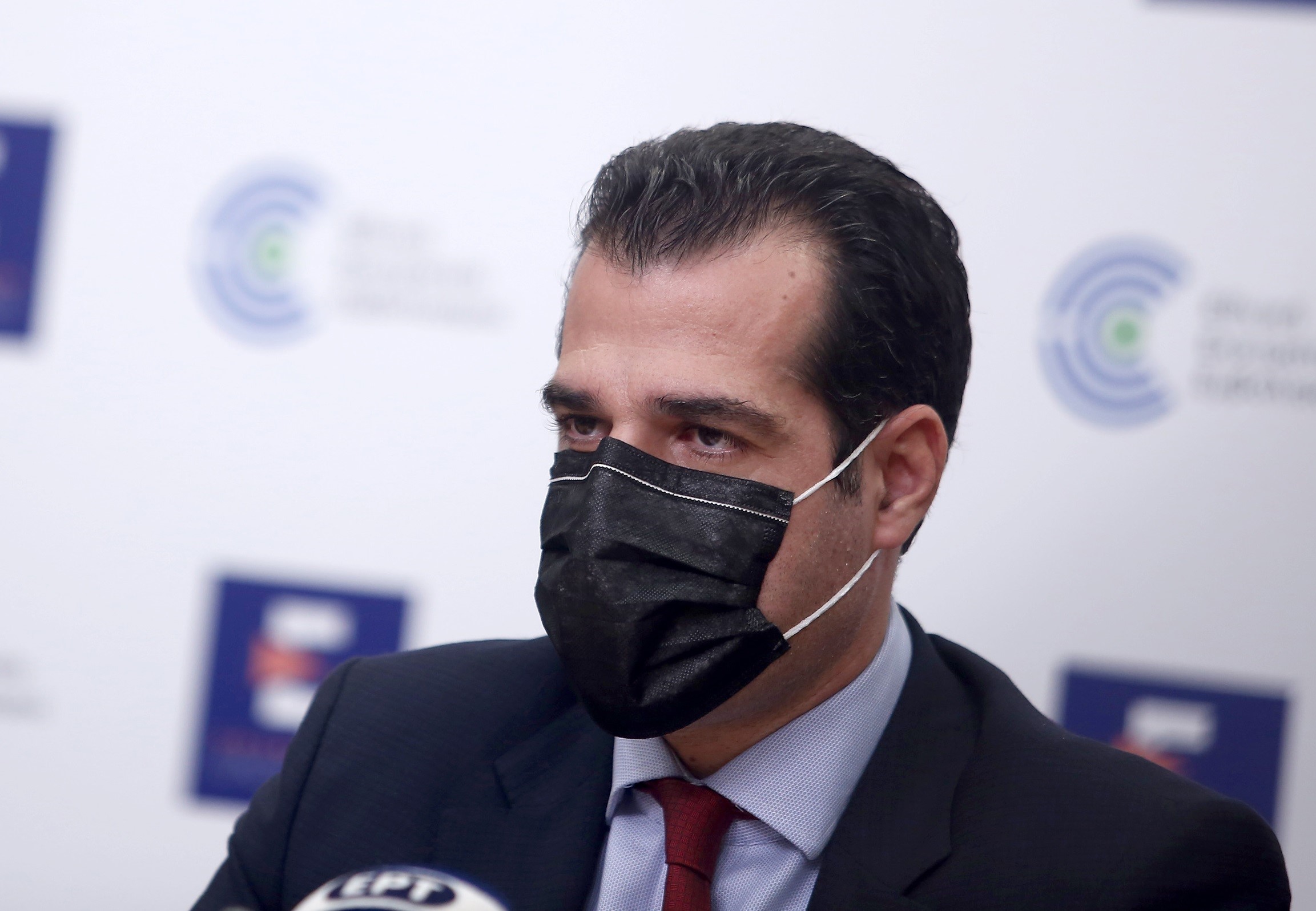 Nέα μέτρα: Στις 17.30 οι ανακοινώσεις Πλεύρη