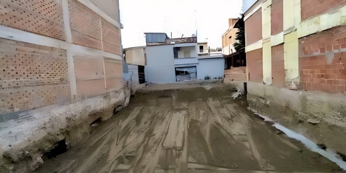 Εκκενώθηκαν δύο πολυκατοικίες στα Ταμπάκικα