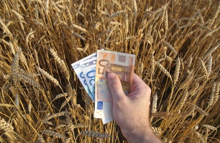 Μέτρα 149 εκατ. ευρώ για αγρότες και κτηνοτρόφους