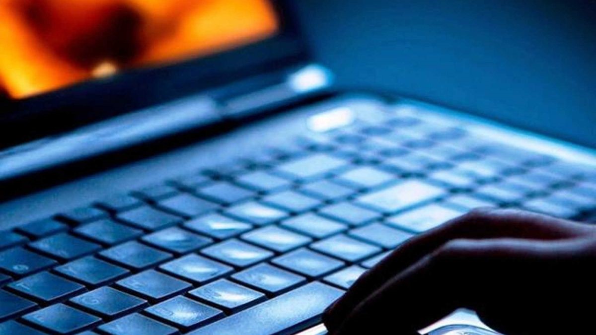 Διαπόμπευση 15χρονης μαθήτριας με ερωτικό βίντεο