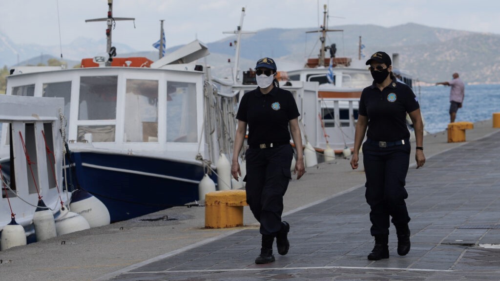 Συνελήφθη διακινητής μεταναστών στον Βόλο