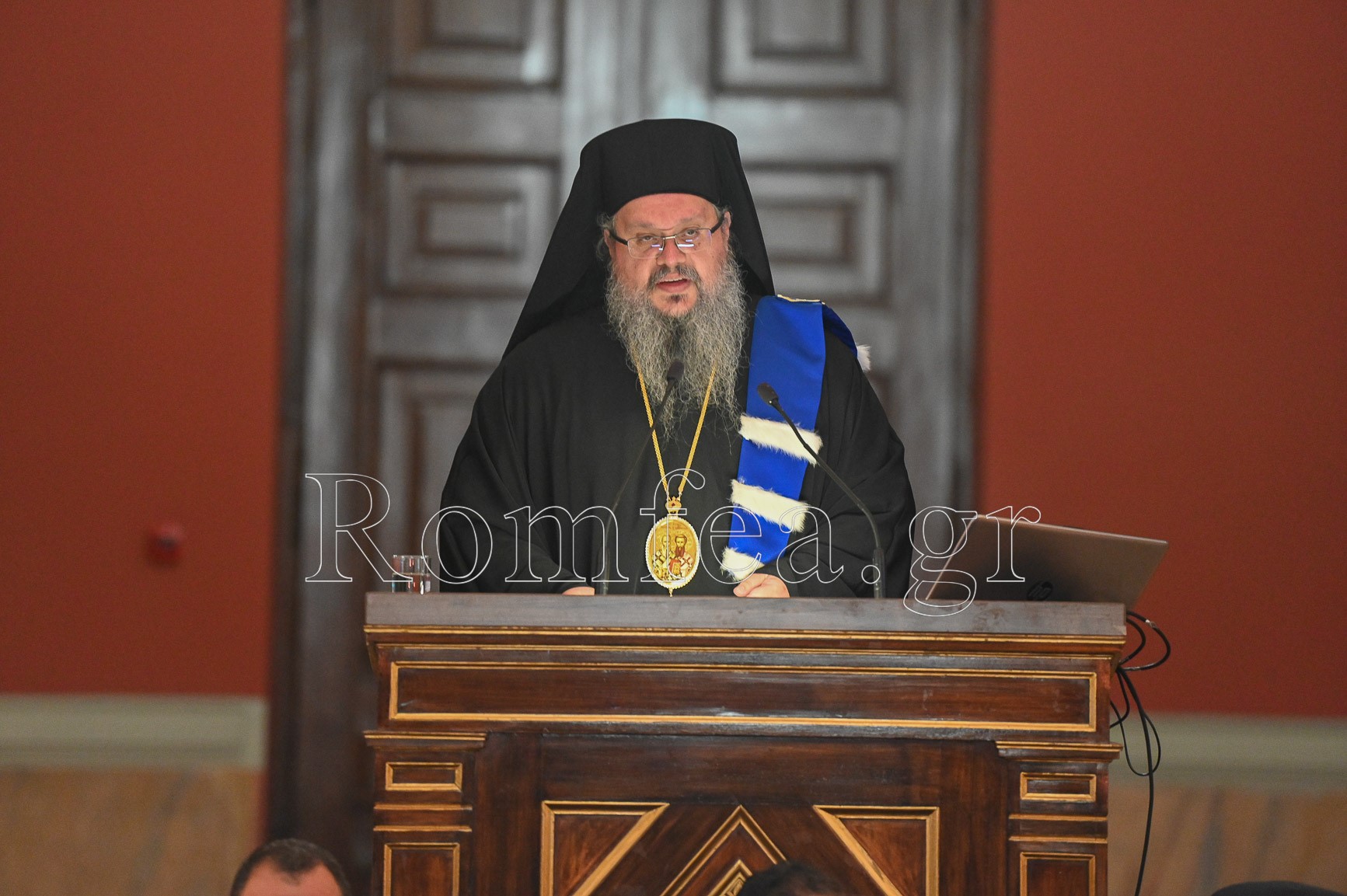 Επίτιμος Διδάκτωρ του ΕΚΠΑ ο Λαρίσης Ιερώνυμος