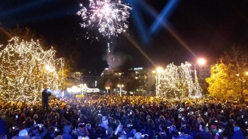 Με λαμπερή γιορτή υποδέχονται το 2019
