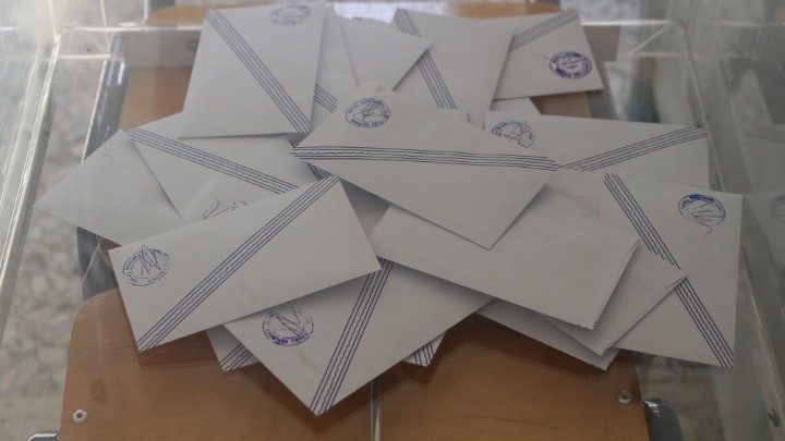 Yπεροχή Κουρέτα σε όλους τους δήμους