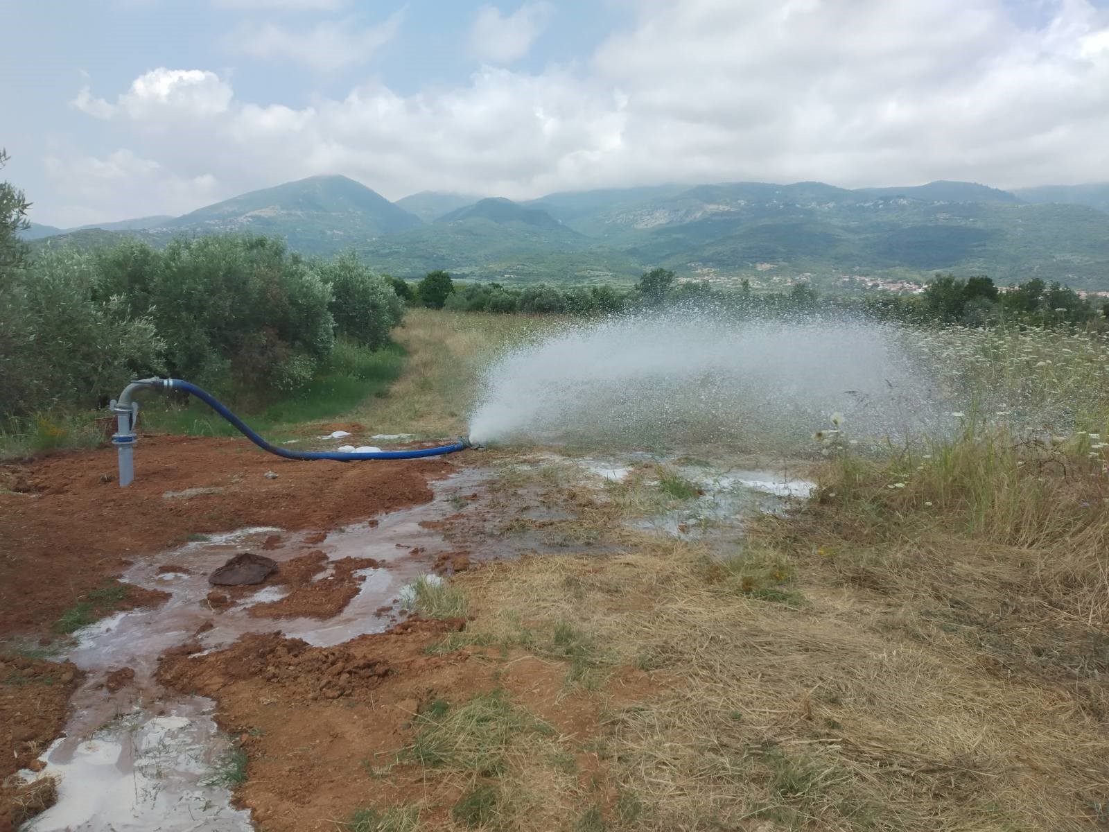 Σε εξέλιξη η κατασκευή υπόγειου αρδευτικού δικτύου