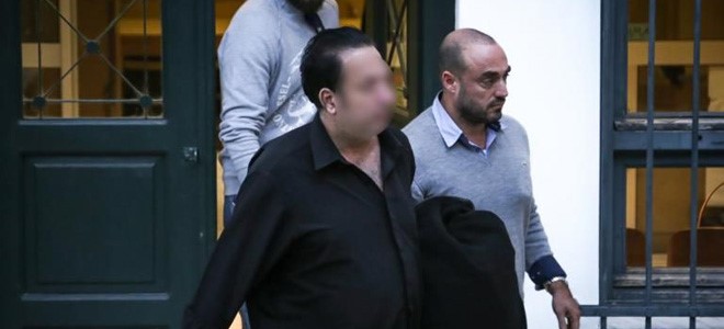 Ελεύθεροι οι επτά και ο ενεχυροδανειστής