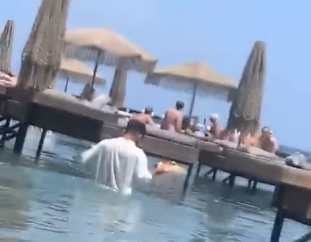 Σωρεία παραβάσεων από το beach bar