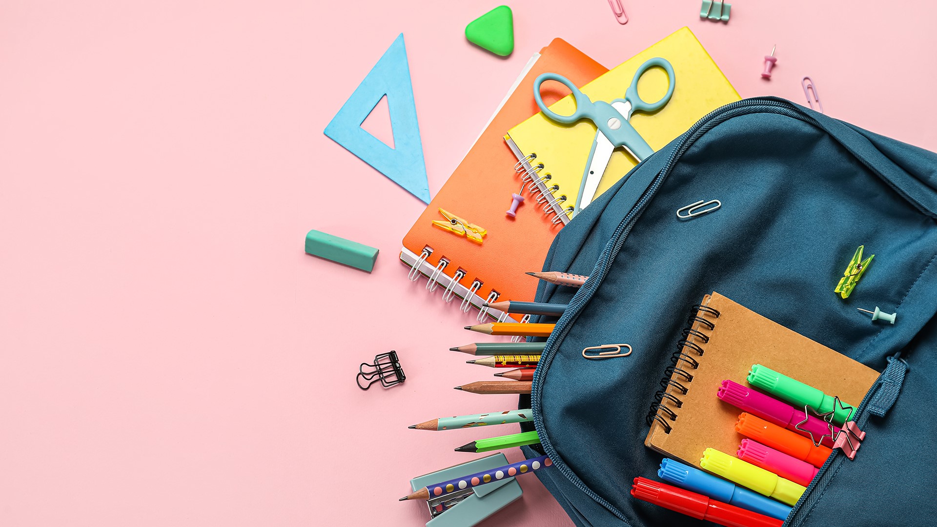 Επιστροφή στα θρανία με αυξήσεις στα σχολικά είδη