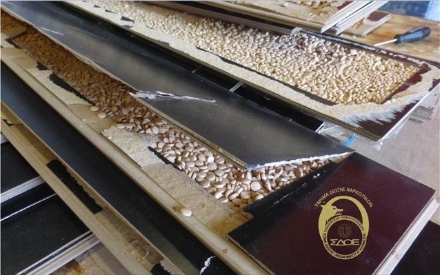 «Μπλόκο» σε 10 εκατ. συνθετικά ναρκωτικά χάπια