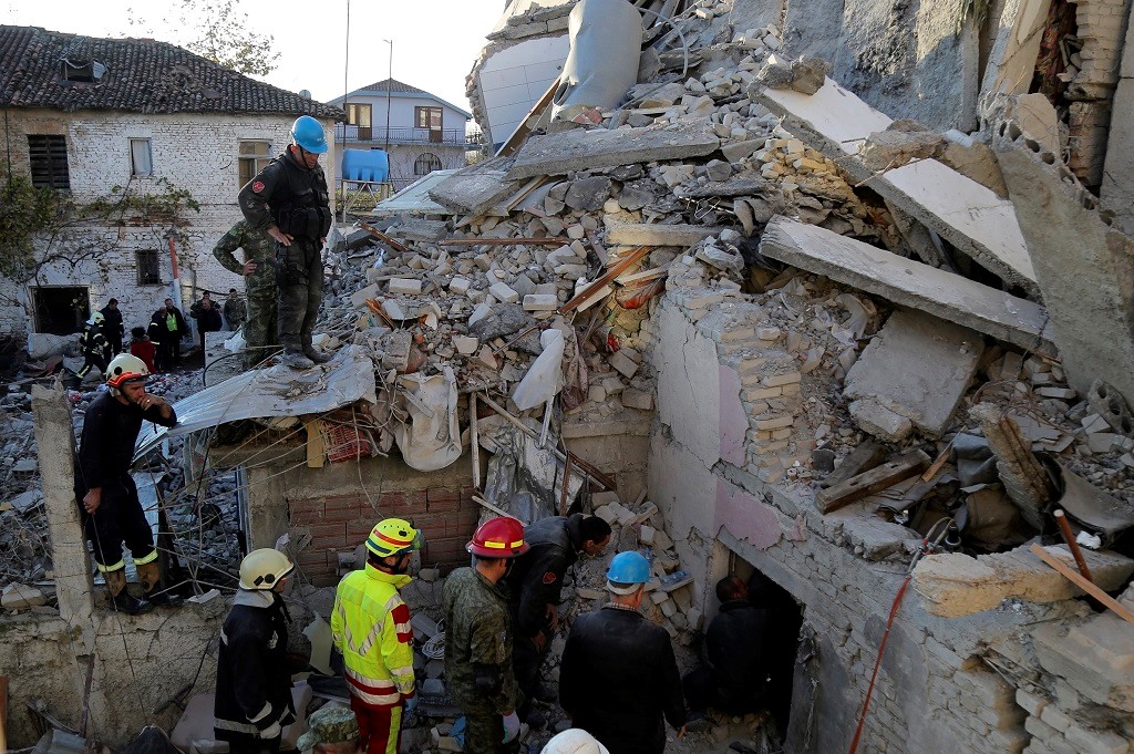 Συγκεντρώνει βοήθεια για τους σεισμόπληκτους της Αλβανίας 