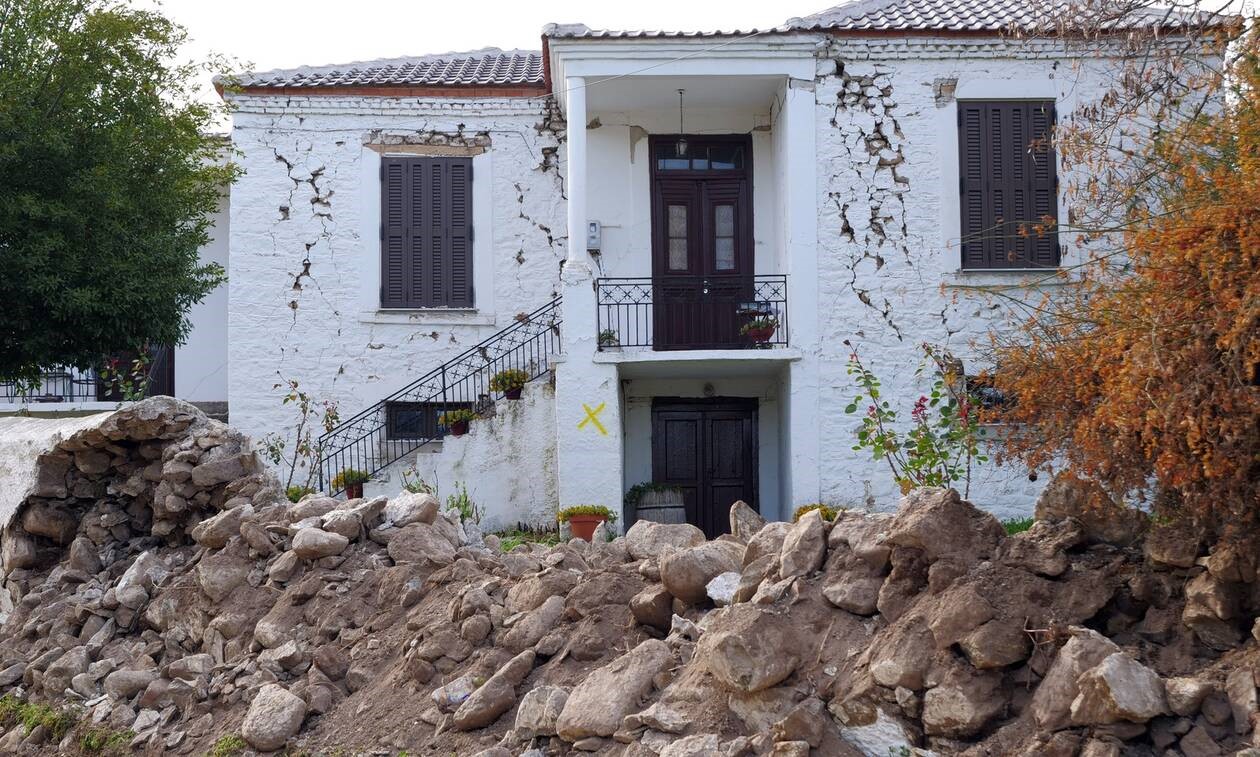 Μη κατοικήσιμα 1.424 σπίτια μετά τον σεισμό