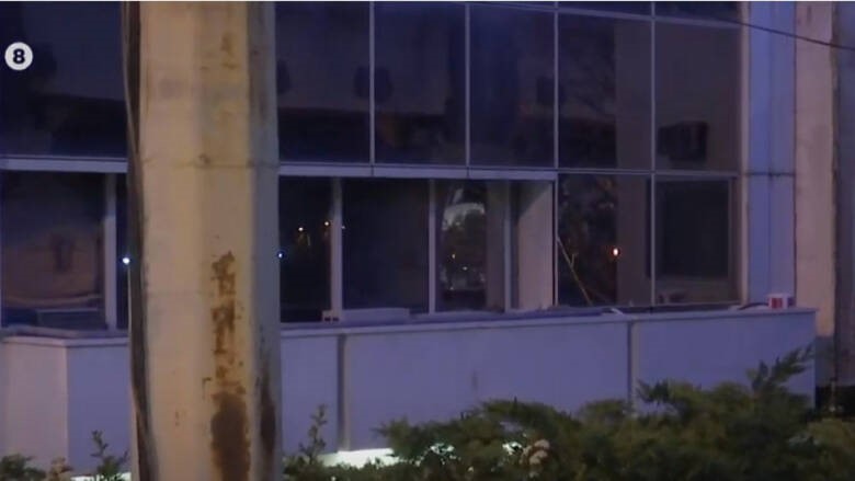 Επίθεση με μολότοφ στον ΣΚΑΪ