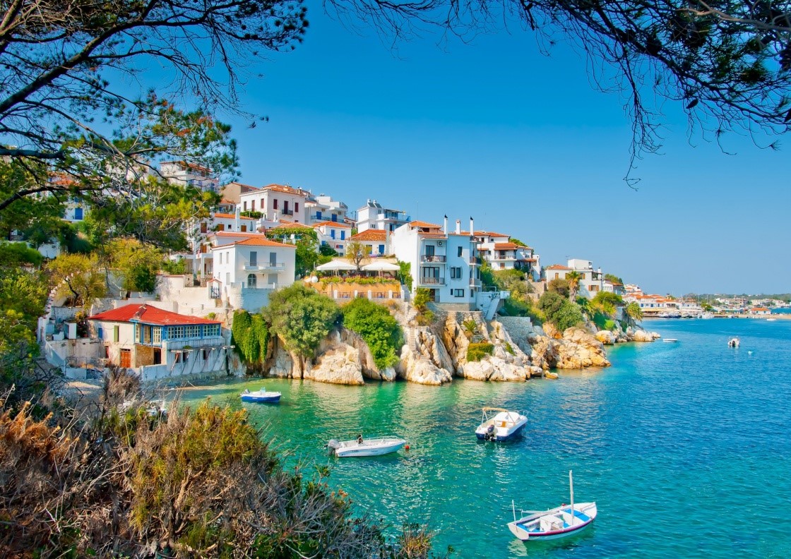 "Σκιάθος: Το καλύτερο ελληνικό νησί για διακοπές"
