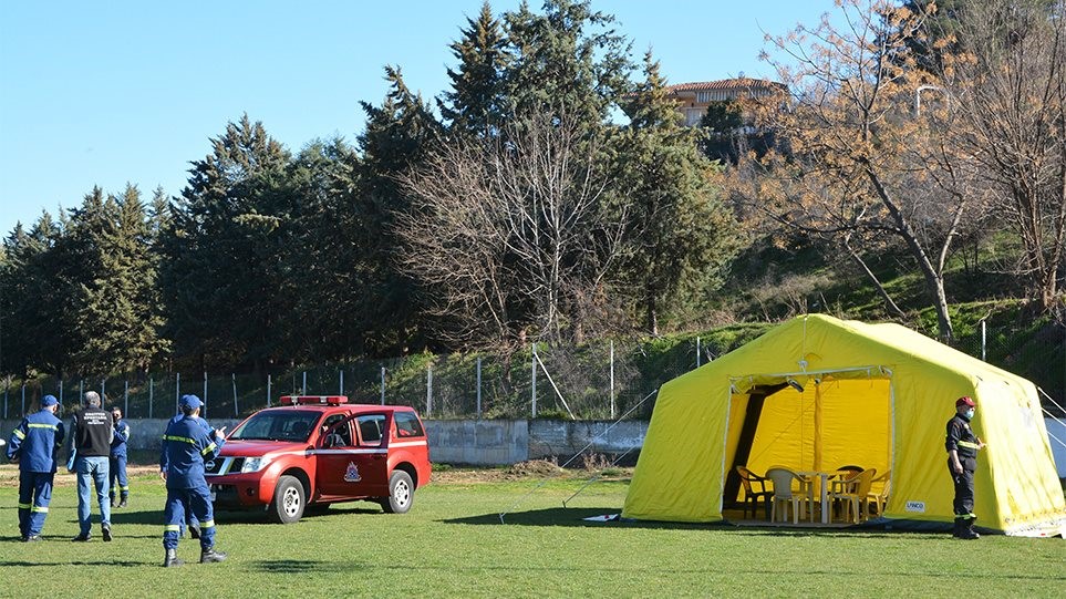 Ελασσόνα: Σκηνές σε χωριά για την διανυκτέρευση των πολιτών