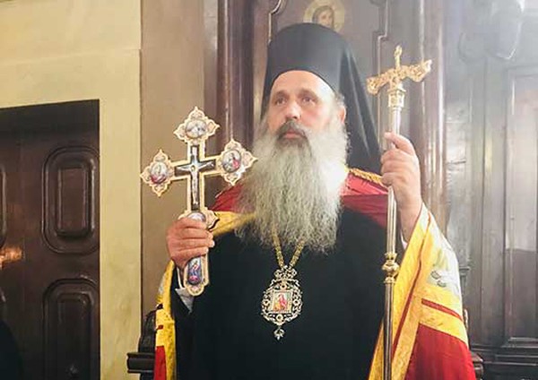 "Ανοίγουμε τις εκκλησίες και ας μας ζητήσουν τον λόγο"