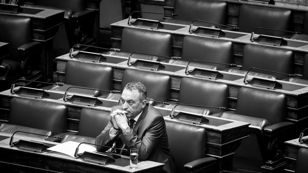 Πόλεμος στους υπό διάλυση "Σπαρτιάτες"