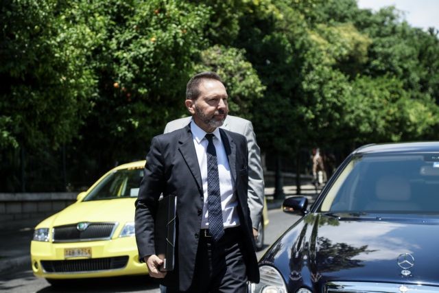 "Θα εισηγηθούμε πλήρη απάλειψη των capital controls"