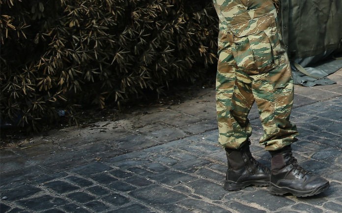 5 κρούσματα κορονοϊού σε στρατιωτικούς