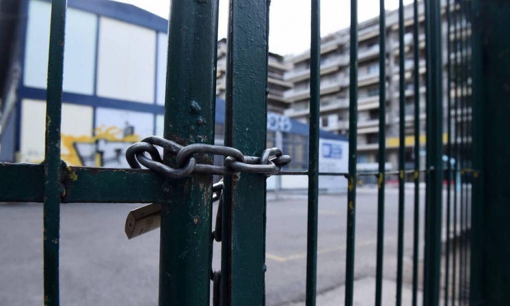 Πρόωρο το άνοιγμα των σχολείων στις 7 Δεκεμβρίου