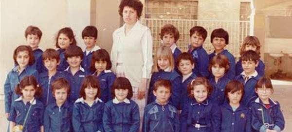 Σαν σήμερα καταργήθηκε η σχολική ποδιά