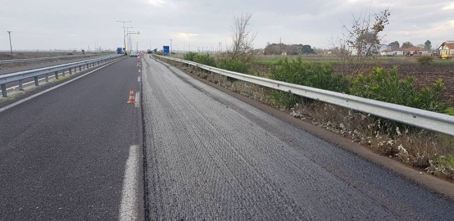 Εργα βελτίωσης στον επαρχιακό δρόμο Καρδίτσας - Λάρισας