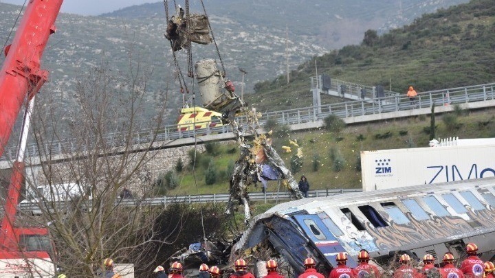 Επιτήδειος προσεγγίζει οικογένειες θυμάτων και ζητάει χρήματα