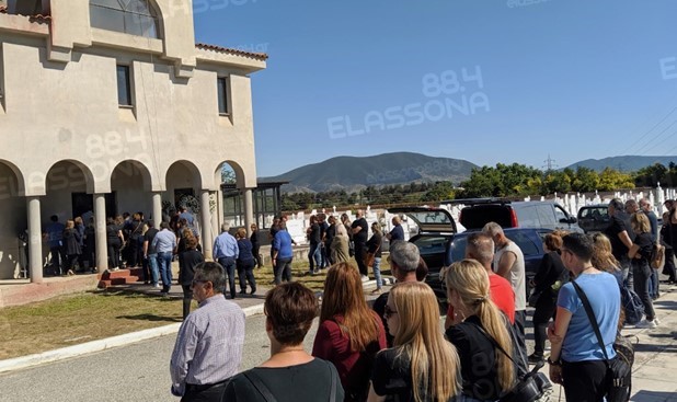 Ανείπωτος πόνος και θλίψη στην κηδεία του βρέφους