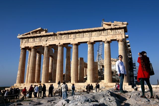 Με υγειονομικό διαβατήριο οι τουρίστες 