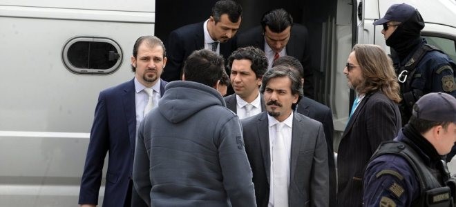 Η κυβέρνηση φοβάται για τους οκτώ