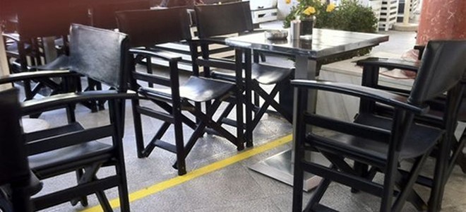 Μπλόκο στις άδειες τραπεζοκαθισμάτων