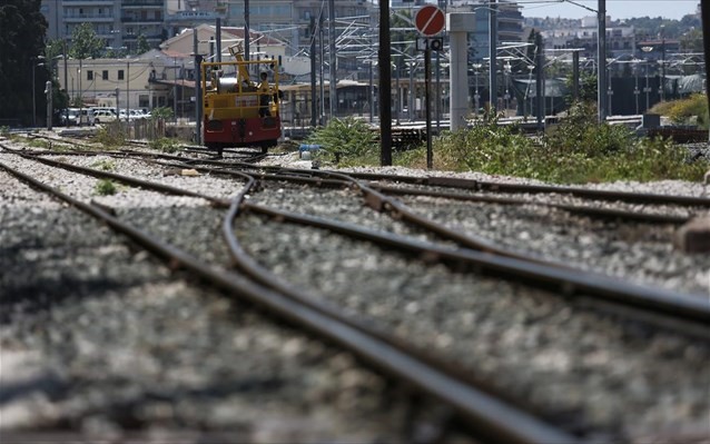 Καθυστερήσεις στα δρομολόγια του Προαστιακού