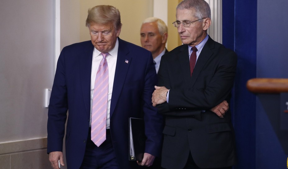 Ο Τράμπ κόβει την χρηματοδότητηση στον ΠΟΥ