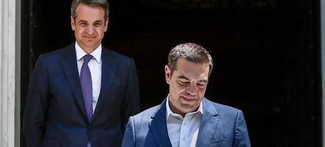 Τα «πόθεν έσχες» του Κ. Μητσοτάκη και του Αλ. Τσίπρα