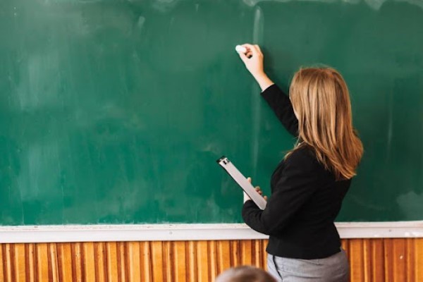 Απειλές κατά της ζωής της δέχθηκε γυμνασιάρχης στην Ηλεία 