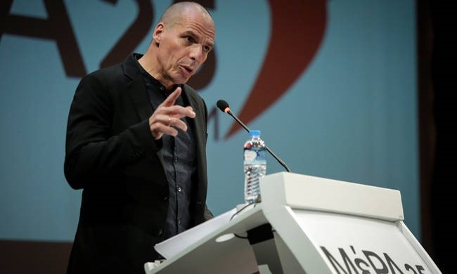 Στη Λάρισα την Παρασκευή ο Γιάνης Βαρουφάκης